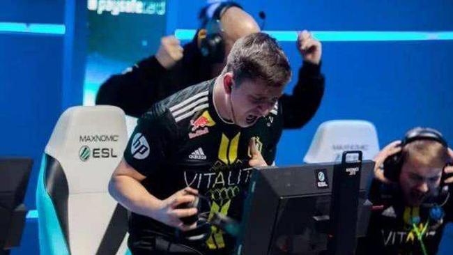 锡的较量中 锡的较量中